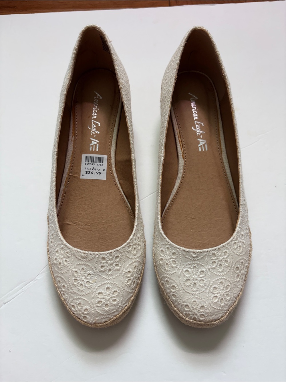 American Eagle Outfitters Ivory Lace Ballet Flats